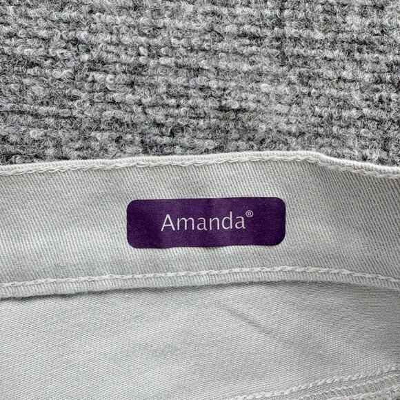 Gloria Vanderbilt Jeans Amanda 16 Slimming Heritage Fit Tapered Leg Classic Rise - Picture 16 of 16